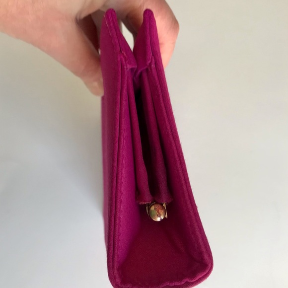 Pink Necklace and Earrings Set with Purse - Picture 13 of 16